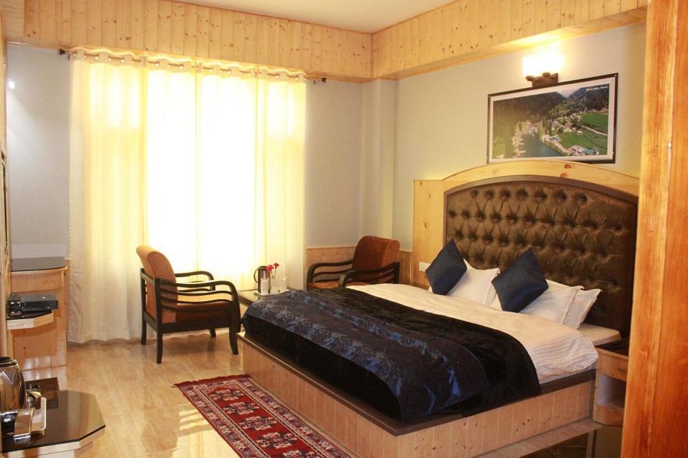 Hotel Bodh International Маналі Екстер'єр фото